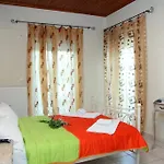 Avra Aparthotel 3*