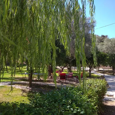 Aparthotel Avra 2*