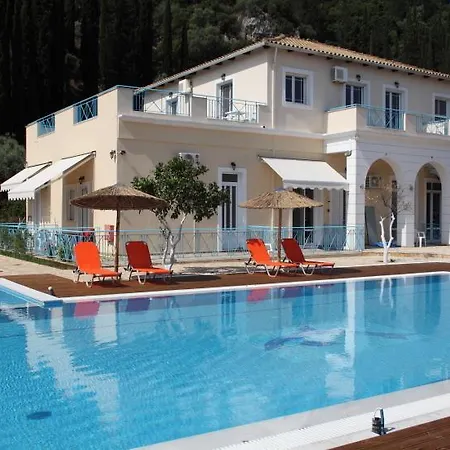 Aparthotel Avra
