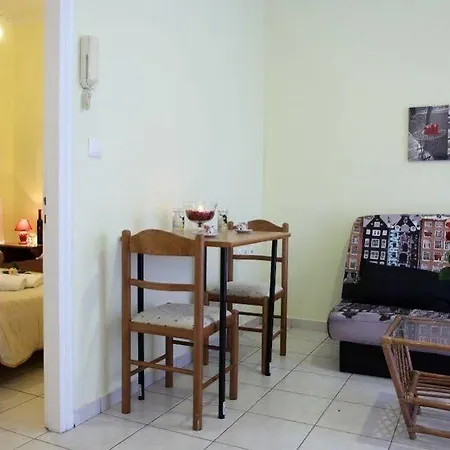 Aparthotel Avra