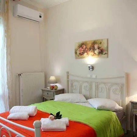 アパートホテル Avra