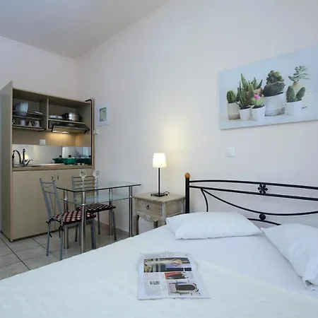 Avra Aparthotel Kalligoni