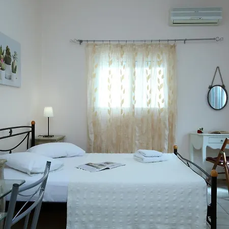Aparthotel Avra
