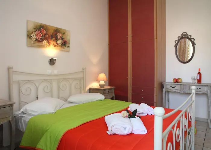 Avra Aparthotel 3*