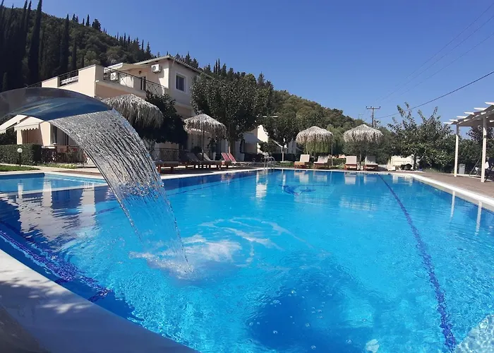 Avra Aparthotel Kalligoni